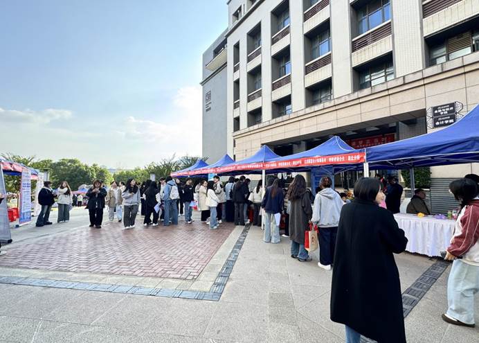 076991fd3cf452e641bd945eb3d485af