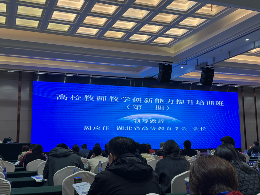 2025-11-24 15:53:14.432000